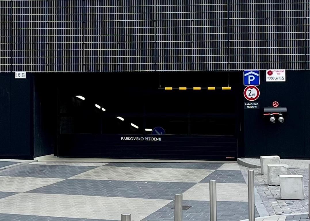 Top Bratislava Exterior photo